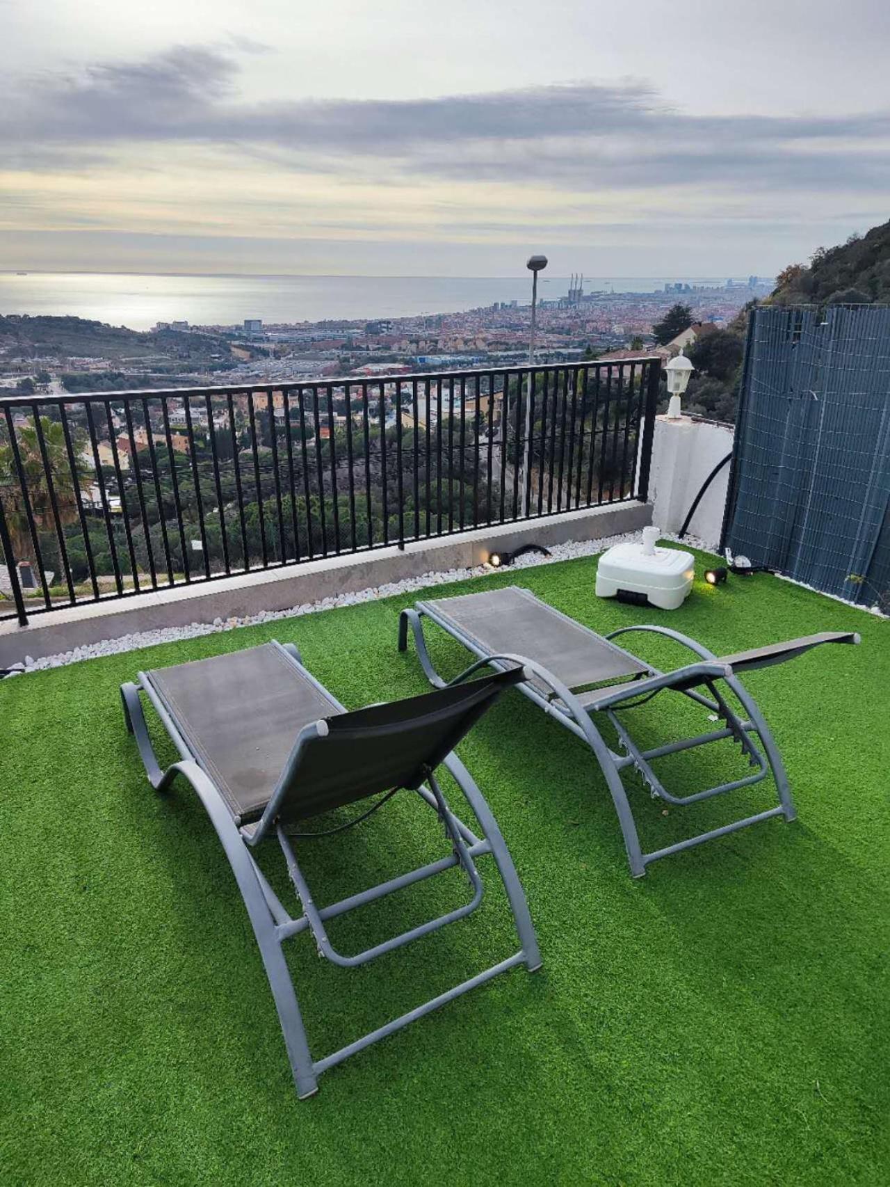 Villa A+View Private Terrace Private Pool Family Fun Badalona Esterno foto